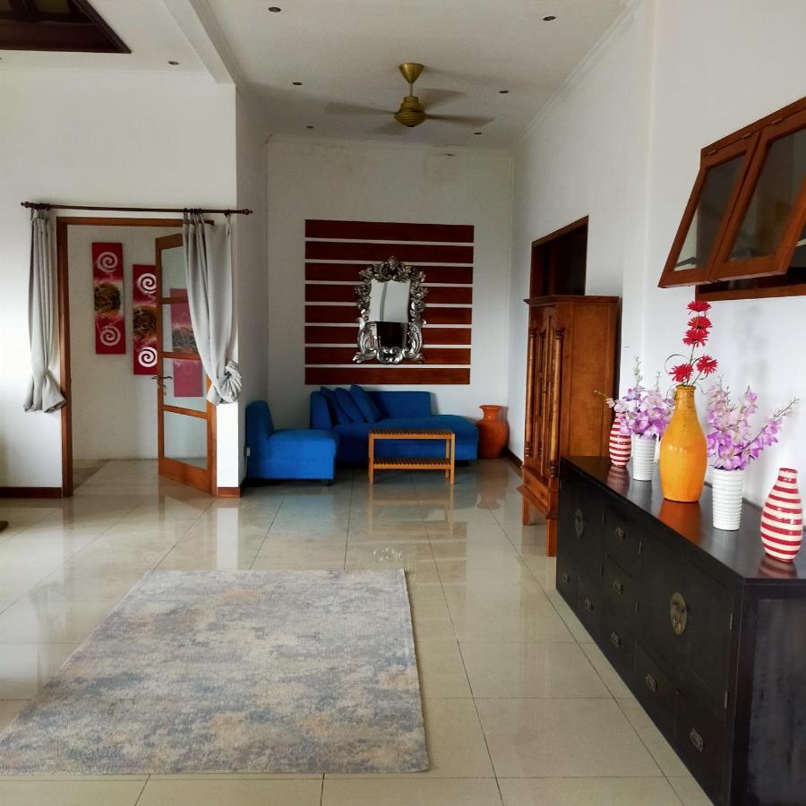 Villa Damay Dua ロヴィーナ エクステリア 写真